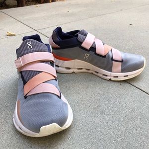 On Running  cloud nova wrap sneaker size 7